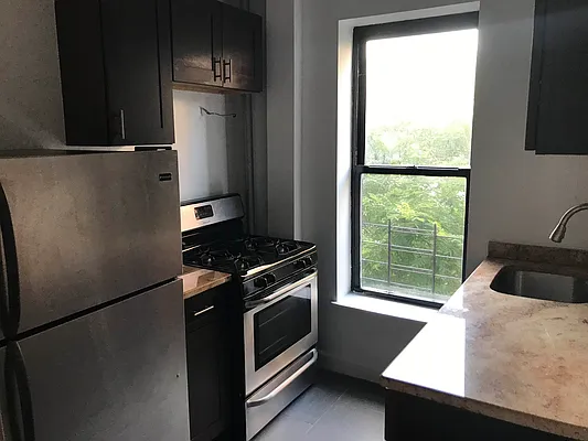 Rented by Tip Top Realty Corp | media 1