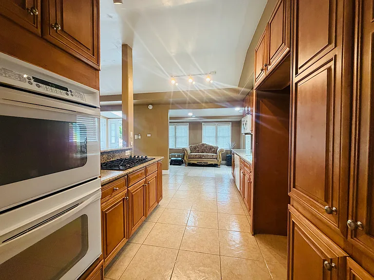 4229 W Regent Dr — Photo 10