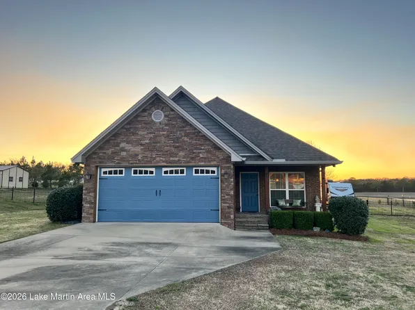 41 Lakeside Trl, Tallassee, AL 36078