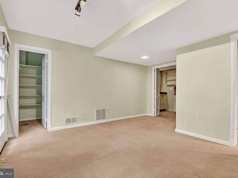 3018 New Mexico Ave NW — Photo 14