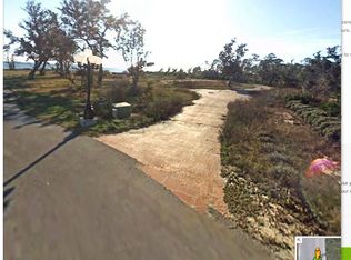 1600 Smugglers Cove Cir, Gulf Breeze, FL 32563
