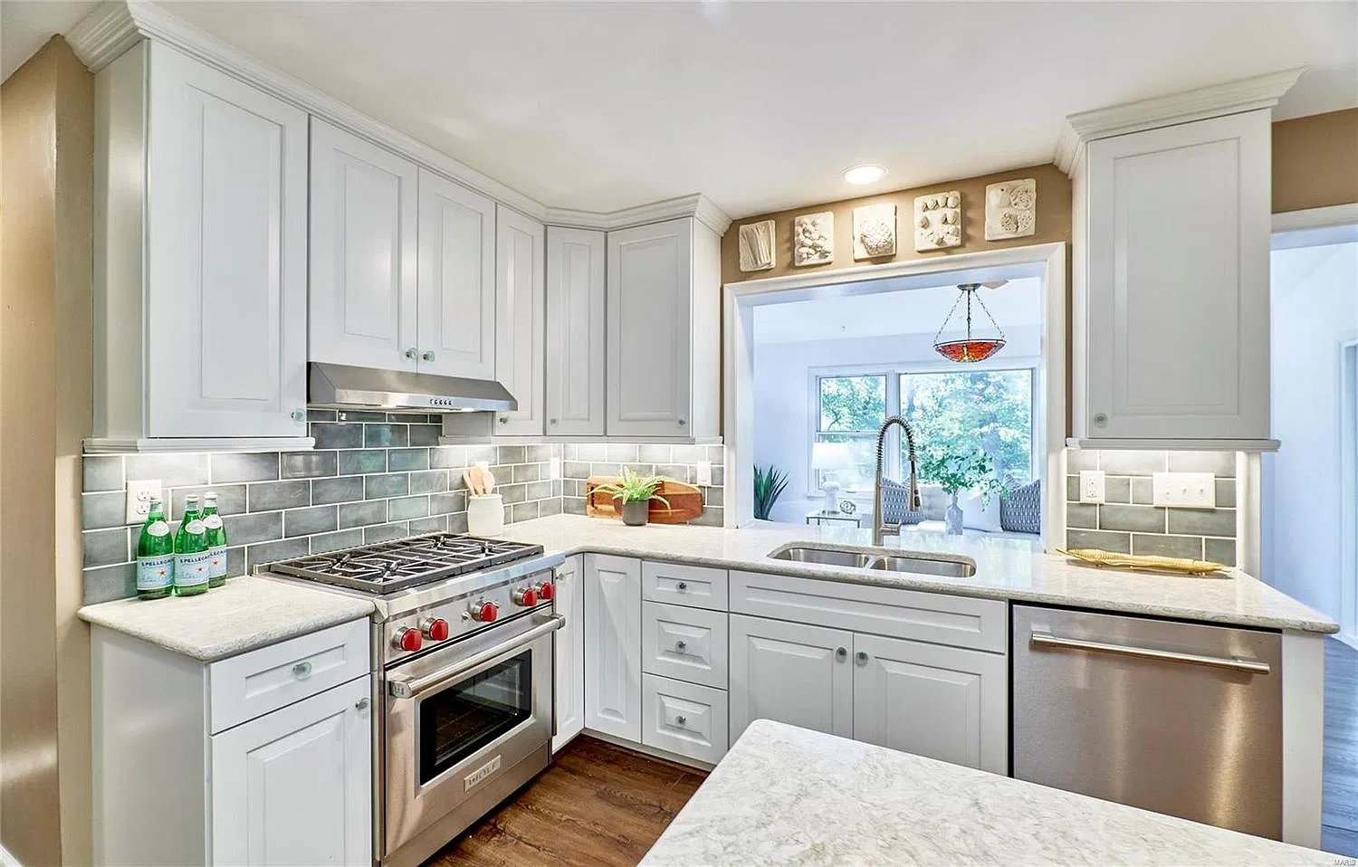 4 bed, 2.5 bath, 3414 sqft, $6,000 — Photo 3