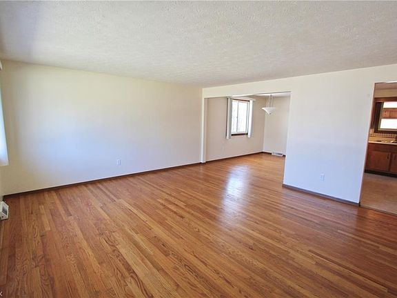 2nd image of 18 Brune Dr