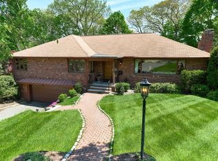 81 Cross Hill Rd, Newton, MA 02459