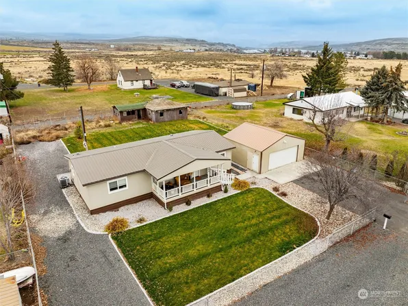 104 NW Adrian Avenue, Soap Lake, WA 98851