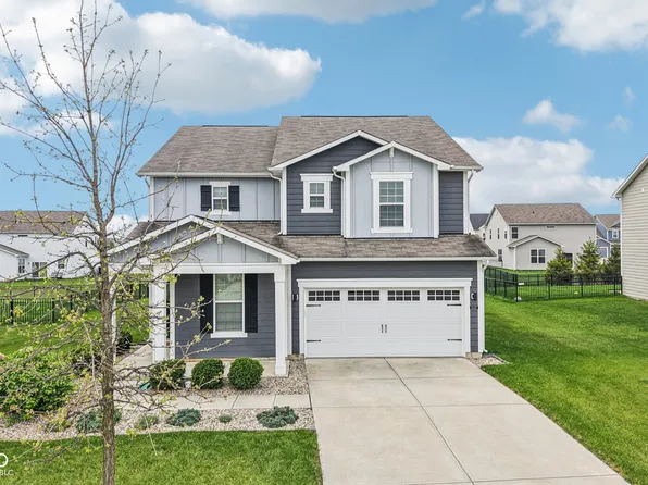 15437 Eastpark Cir W, Fishers, IN 46037