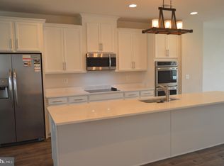 9867 Gillum Way, Manassas, VA 20110
