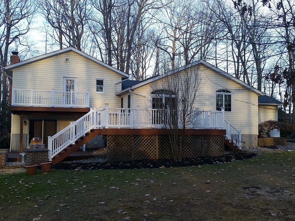 2nd image of 1051 Hook Rd