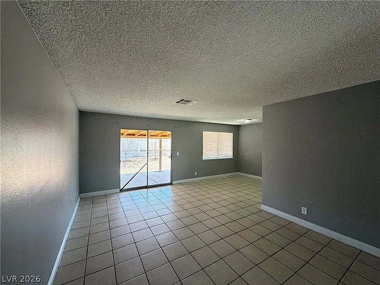 4732 Chantilly Ave — Photo 4