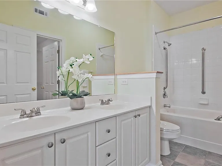 8102 Woodland Ln #8102 — Photo 25