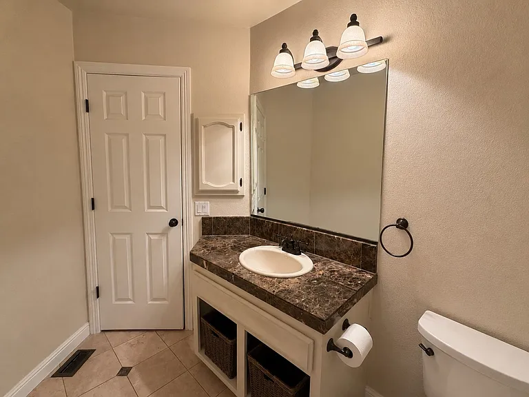742 Rambleton Dr — Photo 27