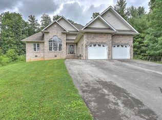 17180 Cleveland Rd, Abingdon, VA 24211