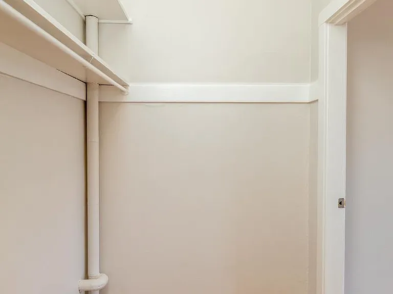 1565 Chestnut St #33 — Photo 6