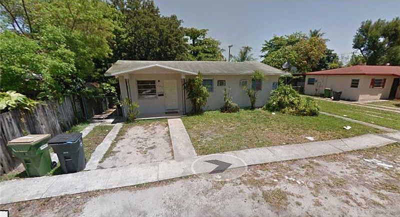 1st image of 455 NE 136th St