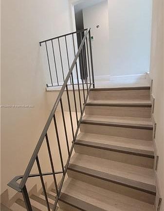 3rd image of 1121 Cotorro Ave #2