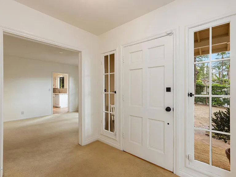 5209 Alta Canyada Rd — Photo 7