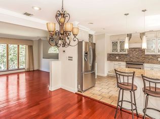 2272 Redmond Rd, Merrick, NY 11566