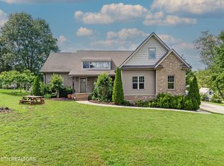 2811 Pleasant View Ave, Maryville, TN 37803