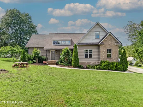 2811 Pleasant View Ave, Maryville, TN 37803