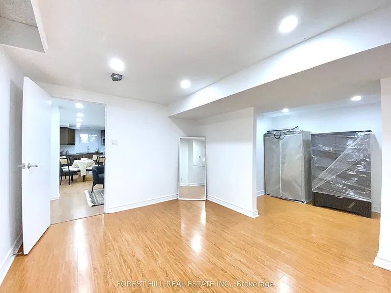 120 Greenbelt Cres #BASEMENT — Photo 12