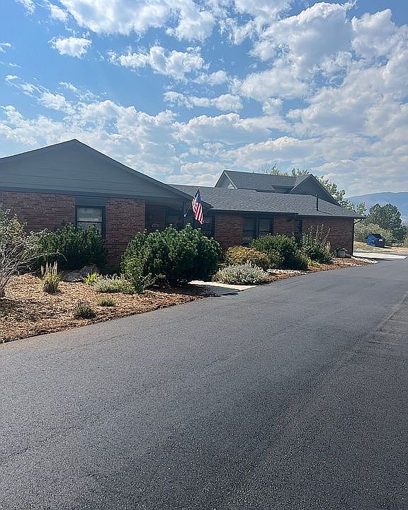 2nd image of 7168 Murdoch Dr