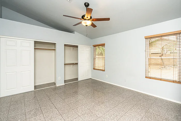 13808 S 36th Way — Photo 11