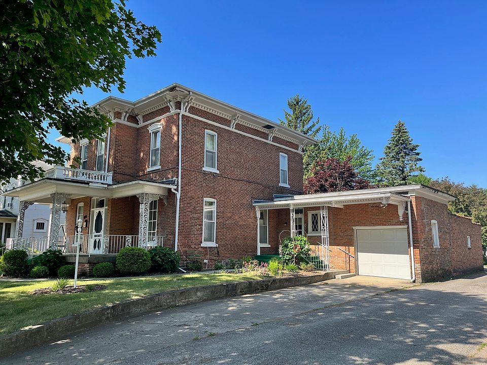 706 S Main St, Ligonier, IN 46767 Zillow