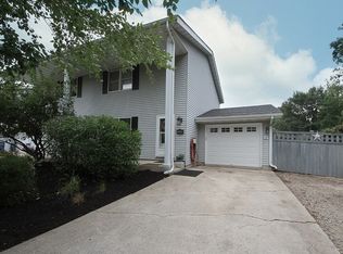 1010 Quail Dr, Morris, IL