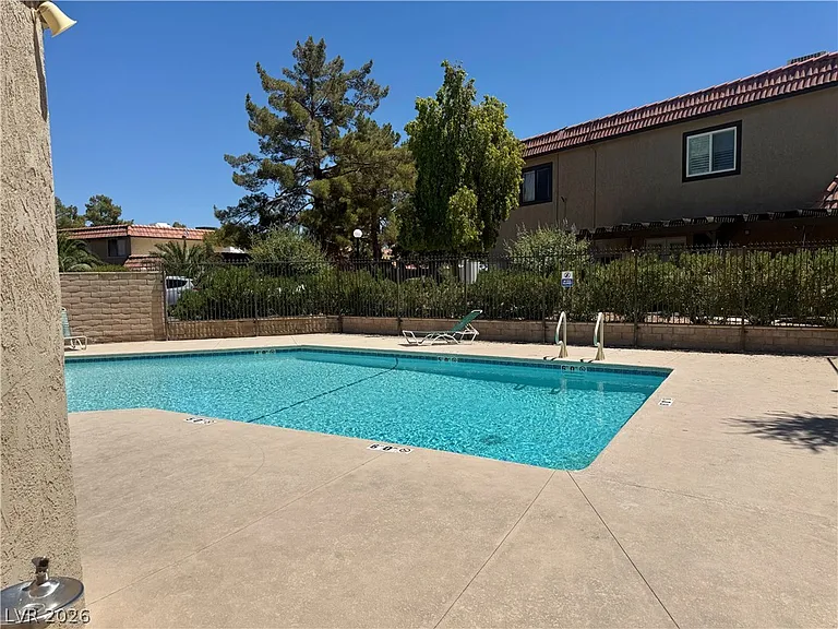 722 Nectarine Ct #0 — Photo 44