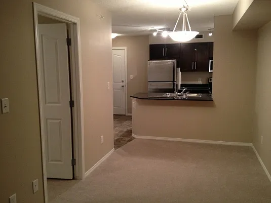 7180 80th Ave NE #412 — Photo 2