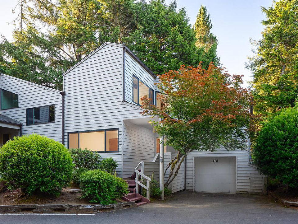 1st image of 600 Island Dr #19