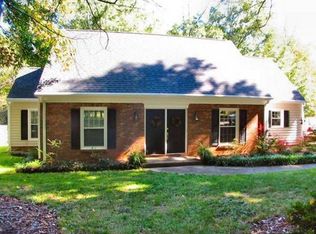 7610 Winterset Dr, Charlotte, NC 28270