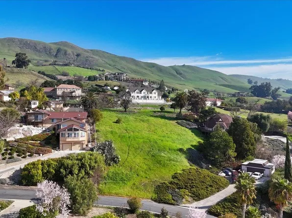 10060 Bon Vista Ct, San Jose, CA 95127