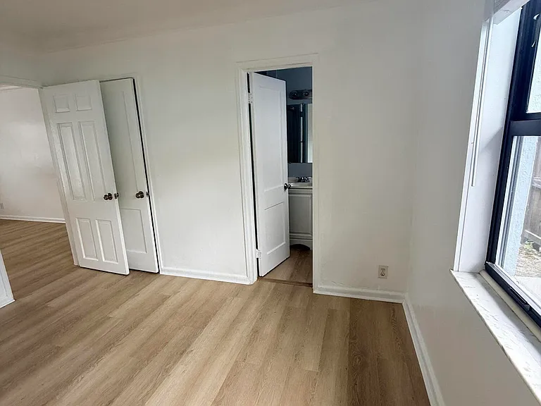 220 Walton Blvd #2 — Photo 12