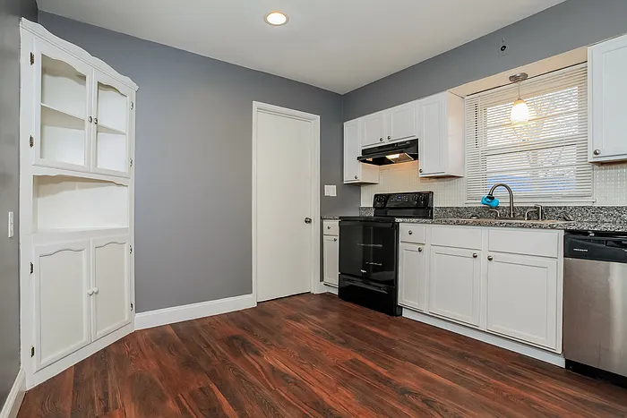 4931 Fairfield Cir — Photo 5