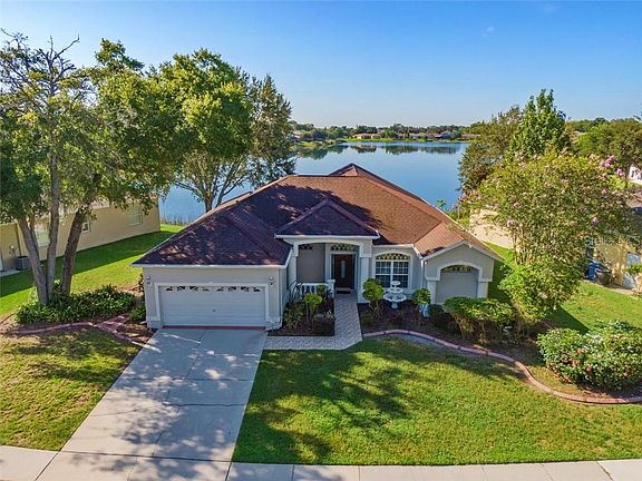 3rd image of 11024 Lynn Lake Cir