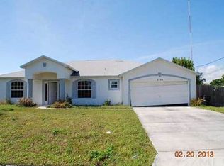 2250 SE Lucaya St, Port Saint Lucie, FL 34952