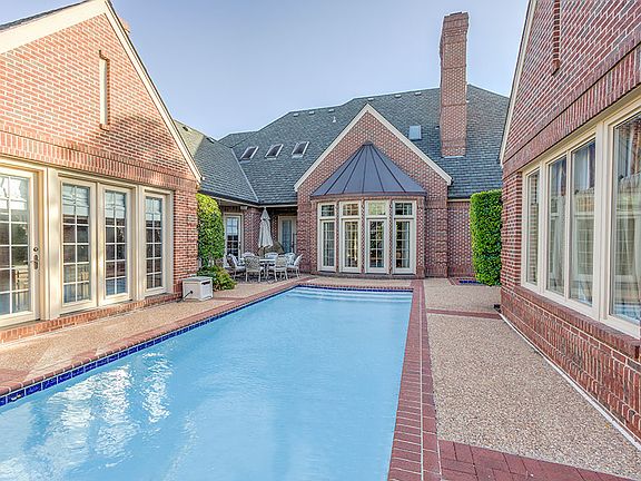 3rd image of 4805 Bocage Pl