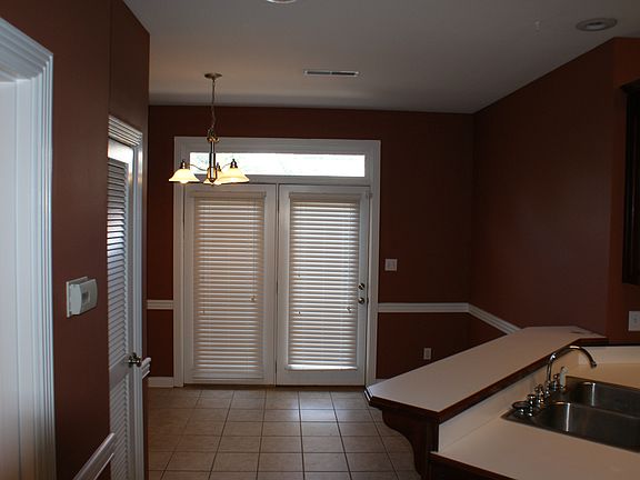 4th image of 1500 Wind Ridge Ave