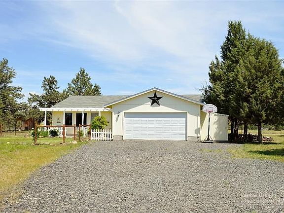 2nd image of 4126 SE Umatilla Loop