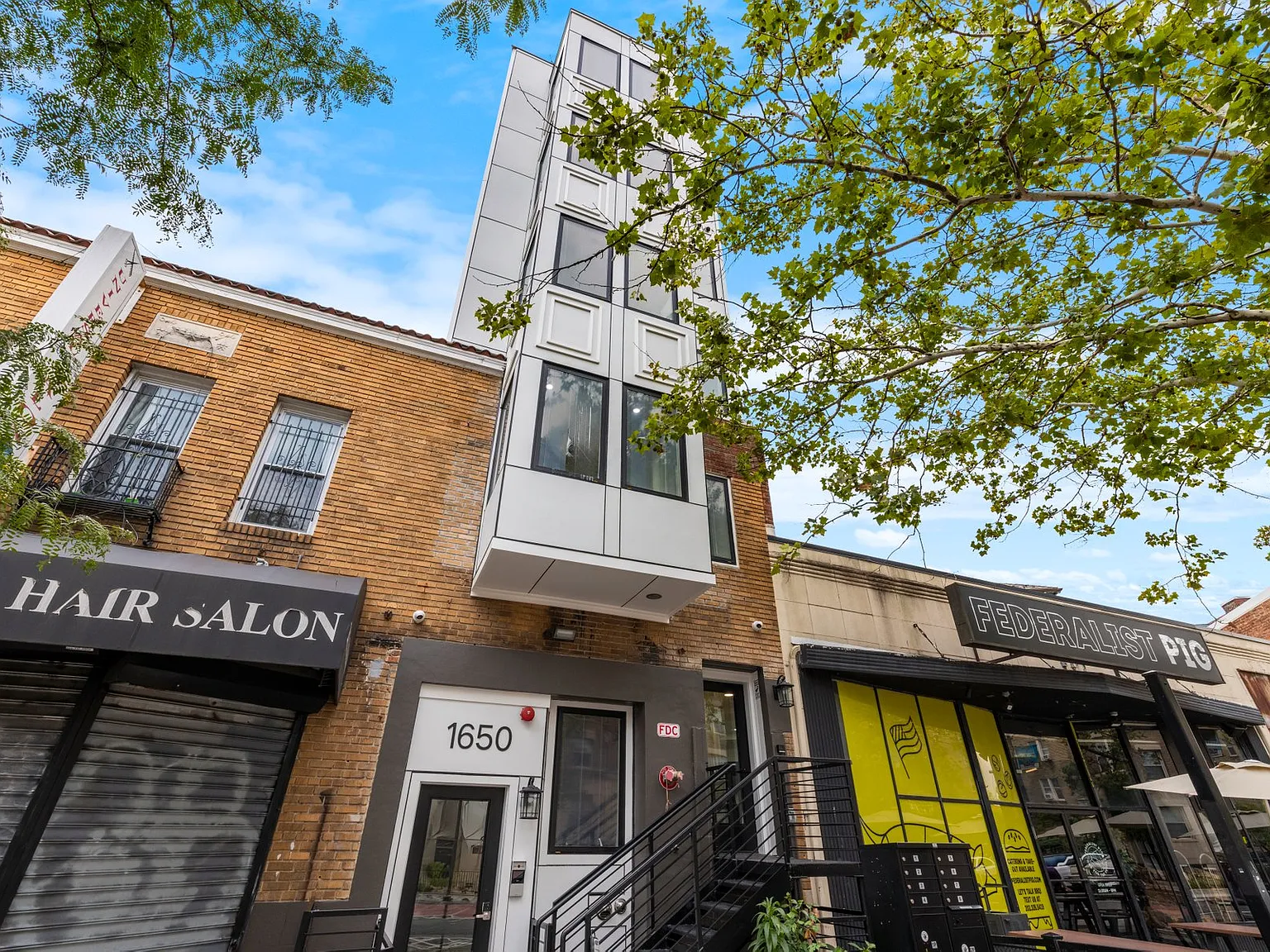1650 Columbia Rd NW — Photo 3