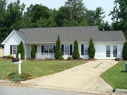 2nd image of 19 Brentlen Way