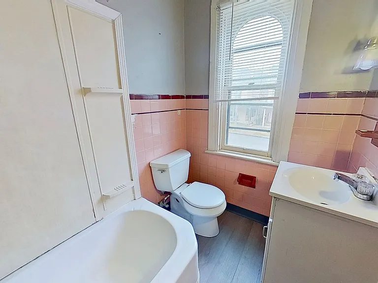 334 N Beaver St #2 — Photo 8