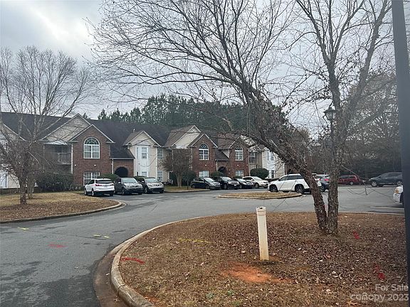 4th image of 2529 Carya Pond Ln