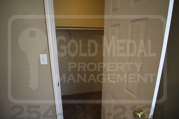 3400 Barcelona Dr — Photo 28
