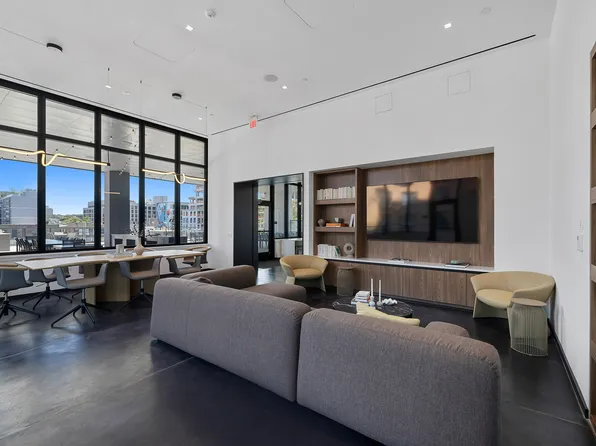 504 Sackett Street image 15 of 27