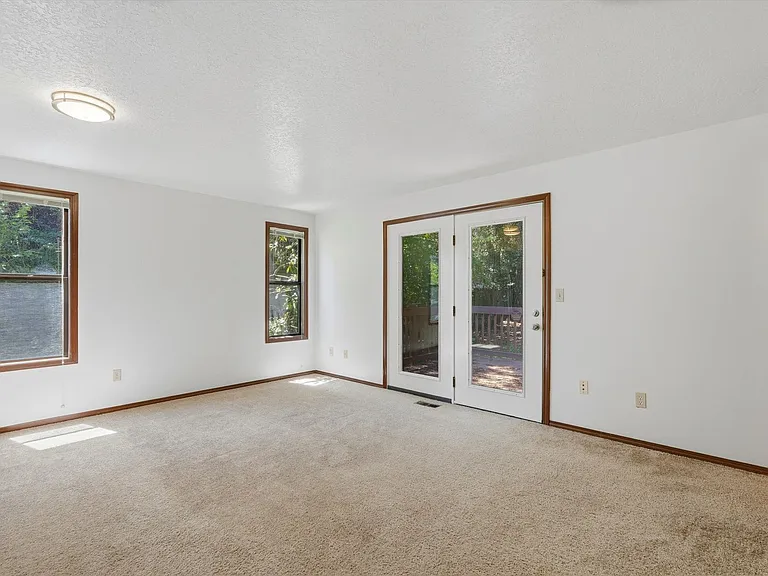 6667 SW 153rd Ave — Photo 10