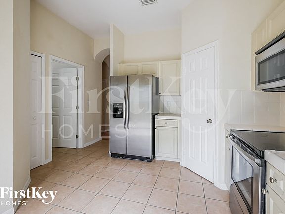 5th image of 2468 SE 19th Ct