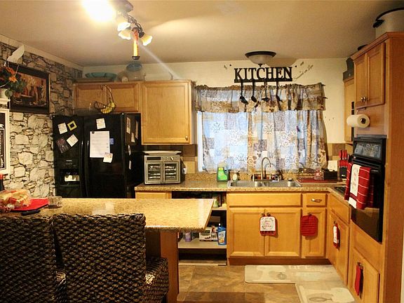 4th image of 12 Blossomwood Ct