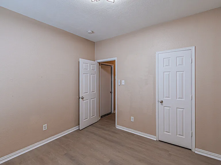 464 Bass Rd — Photo 8
